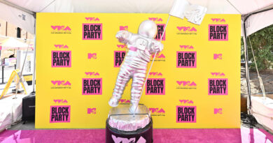 How retailers and media companies are teaming up to bring live shopping to the 2024 VMAs